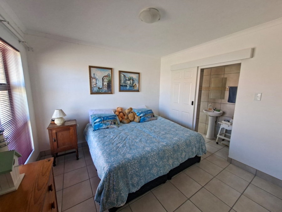 2 Bedroom Property for Sale in Tergniet Western Cape